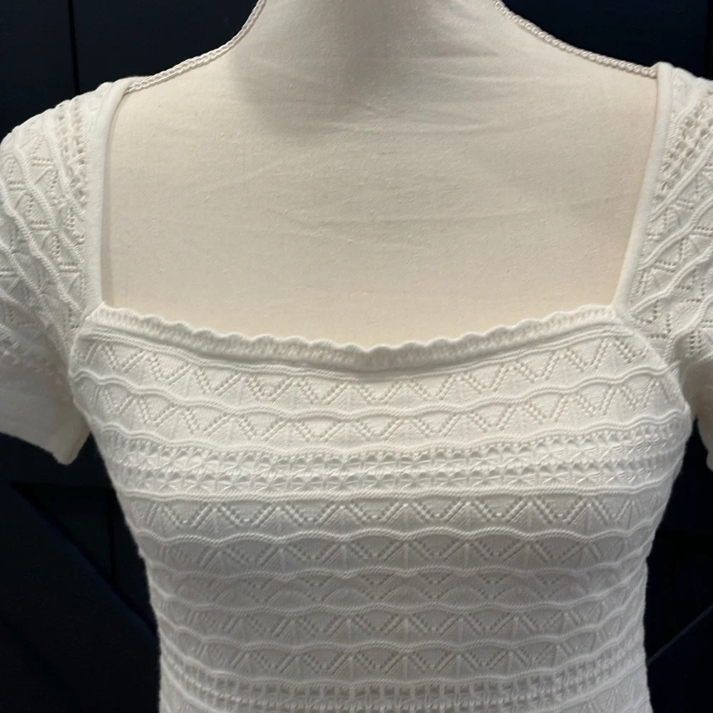 Hollister short-sleeve crochet-style twist dress - Picture 4 of 5